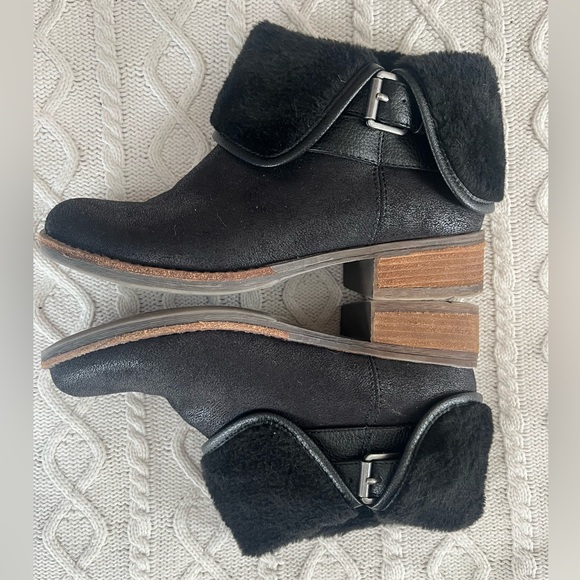 G.H. Bass & Co. Black Leather Ankle Booties with Faux Fur Women’s size 9 - Picture 2 of 13